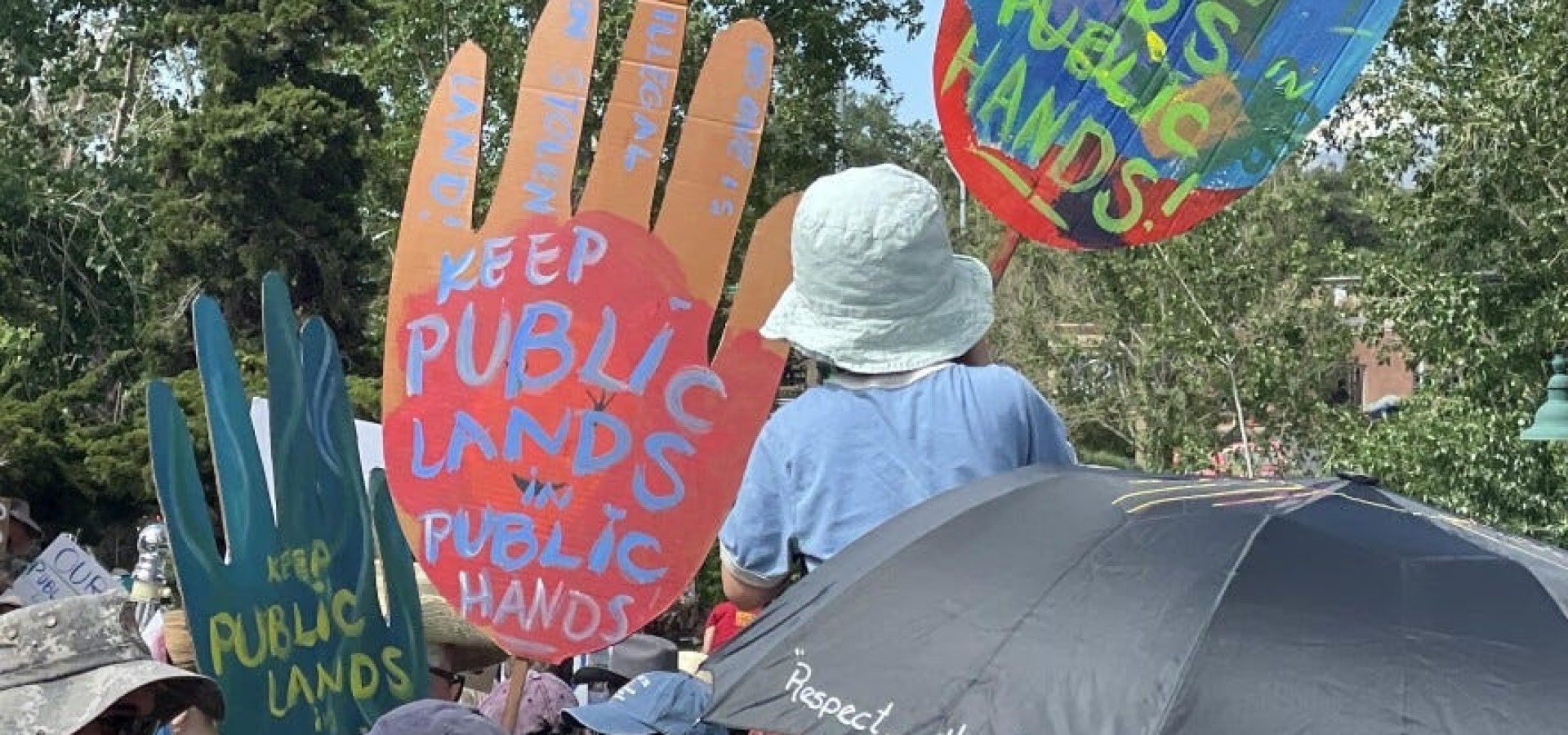 Update: Land sale plan falters under pressure